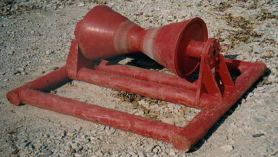 Pipeline roller for directional drilling